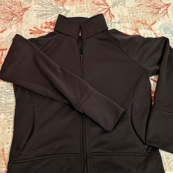 Nike Jackets & Blazers - Nike dry fit long sleeve zippered jacket